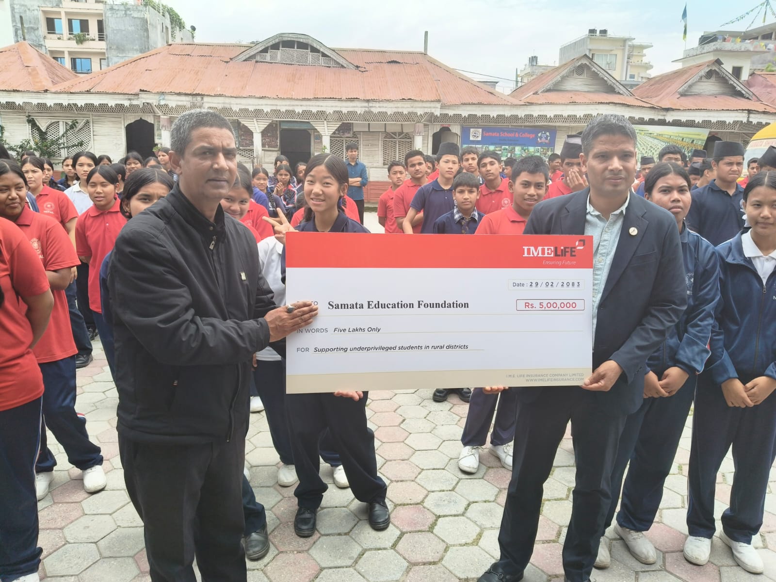 आईएमई लाइफ इन्स्योरेन्सद्वारा समता एजुकेशन फाउन्डेसनलाई  ५ लाख रुपैयाँ सहयोग